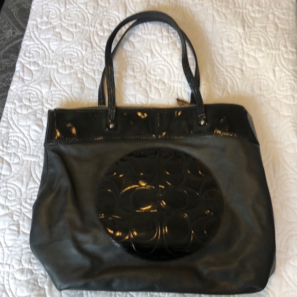 Coach Handbags - Coach Leather Purse